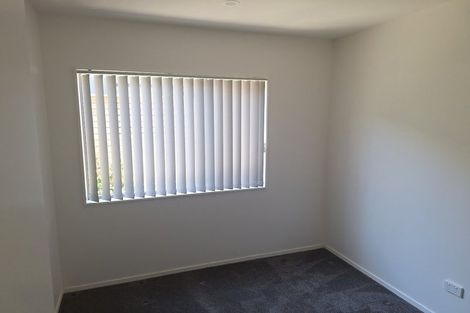 Photo of property in 78b Lincoln Park Avenue, Massey, Auckland, 0614