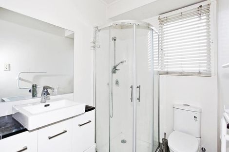 Photo of property in 27 Fairdale Avenue, Red Hill, Papakura, 2110