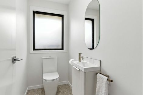 Photo of property in 21a Weraroa Road, Levin, 5510