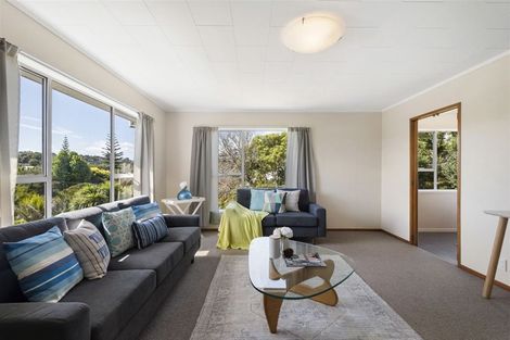 Photo of property in 43 Fordham Street, Beach Haven, Auckland, 0626