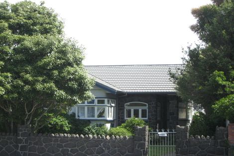 Photo of property in 2/153b Strickland Street, Spreydon, Christchurch, 8024