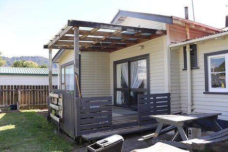 Photo of property in 15 Waikato Esplanade, Ngaruawahia, 3720