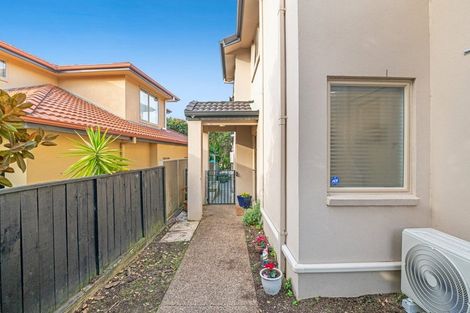 Photo of property in 19 Trimaran Drive, Gulf Harbour, Whangaparaoa, 0930