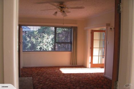 Photo of property in 3 Derrett Place, Saint Martins, Christchurch, 8022