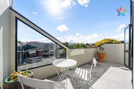 Photo of property in 1/27 Mawson Street, Waiwhetu, Lower Hutt, 5010