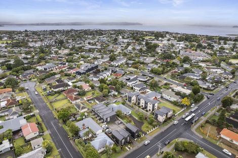 Photo of property in 6/63 Taikata Road, Te Atatu Peninsula, Auckland, 0610