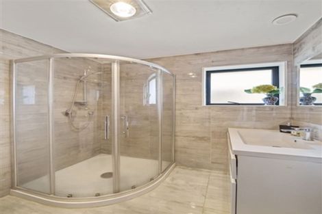 Photo of property in 93 Naylors Drive, Mangere, Auckland, 2022