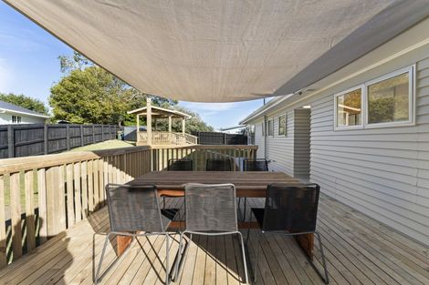 Photo of property in 11 Redwood Drive, Massey, Auckland, 0614