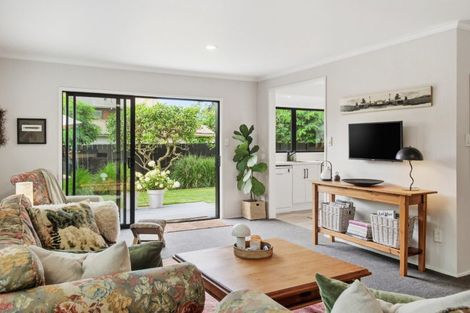 Photo of property in 2/69 Orkney Road, Mount Maunganui, 3116