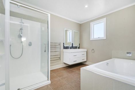 Photo of property in 150 Tirohanga Road, Tirohanga, Lower Hutt, 5010