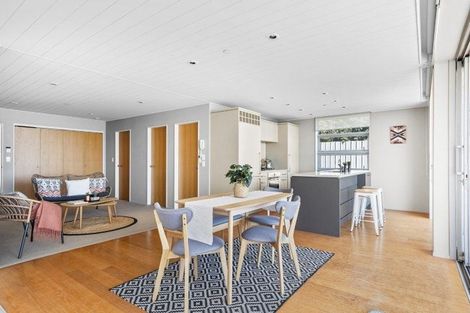 Photo of property in 99 Karewa Parade, Papamoa Beach, Papamoa, 3118