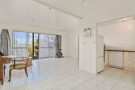 Photo of property in 2 Tipau Street, Torbay, Auckland, 0630