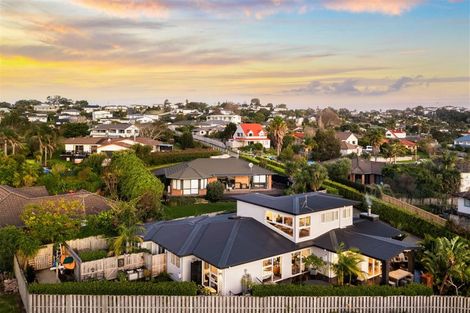 Photo of property in 2 Miran Lane, Red Beach, 0932