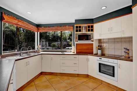 Photo of property in 15 Rod Syme Place, Hawera, 4610