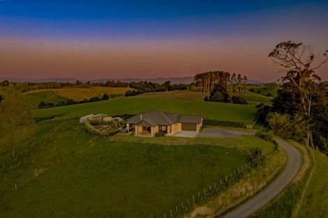 Photo of property in 268 Halcombe Road, Feilding, 4775