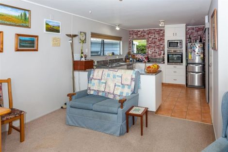 Photo of property in 124 Isabel Street, Whangamata, 3620