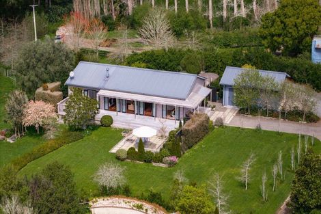 Photo of property in 2 Valley Road, Waitoki, Kaukapakapa, 0871