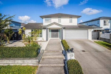 Photo of property in 6 Milano Boulevard, Karaka, Papakura, 2113