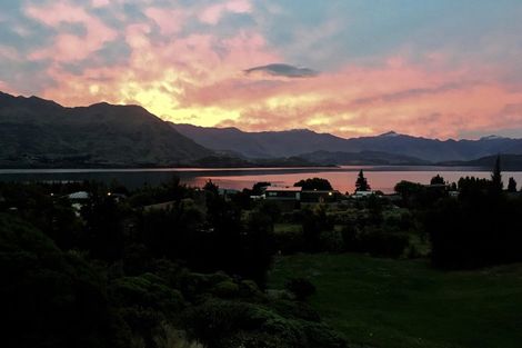 Photo of property in 13 Minaret Ridge, Wanaka, 9305