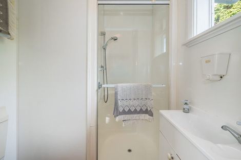 Photo of property in 9 Tennis Court Road, Raumati South, Paraparaumu, 5032
