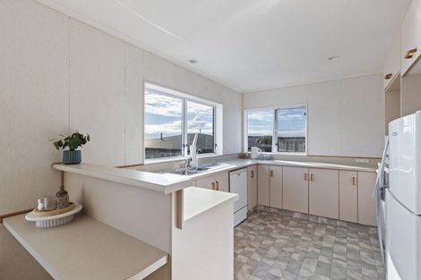 Photo of property in 1/13 Chatswood Grove, Fitzroy, New Plymouth, 4312