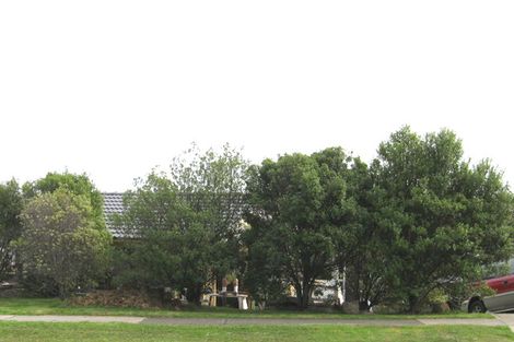 Photo of property in 2/70 Bleakhouse Road, Howick, Auckland, 2014