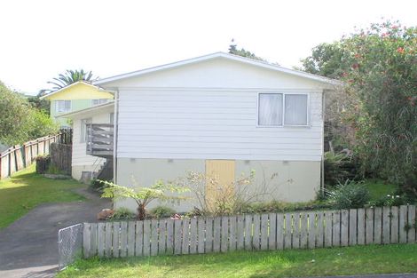 Photo of property in 8 Garton Drive, Massey, Auckland, 0614