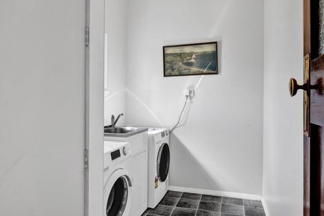 Photo of property in 21 Maire Street, Hawera, 4610