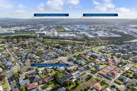 Photo of property in 2/3 Royal View Road, Te Atatu South, Auckland, 0610