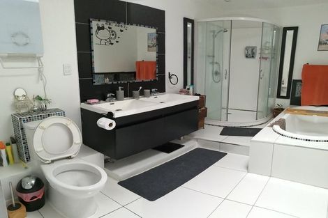 Photo of property in 47 Blueberry Grove, Timberlea, Upper Hutt, 5018
