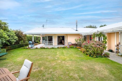 Photo of property in 116 West Street, Greytown, 5712