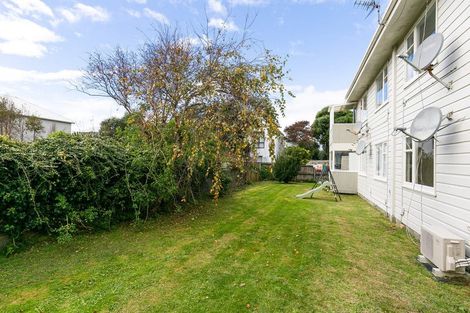 Photo of property in 139u2 Queens Drive, Lyall Bay, Wellington, 6022