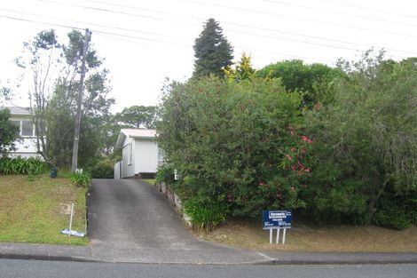 Photo of property in 1/61 Hogans Road, Glenfield, Auckland, 0629