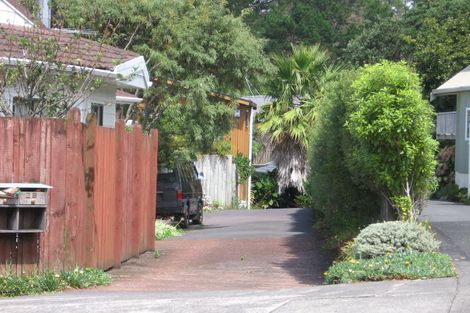 Photo of property in 1/2a Park Rise, Campbells Bay, Auckland, 0630