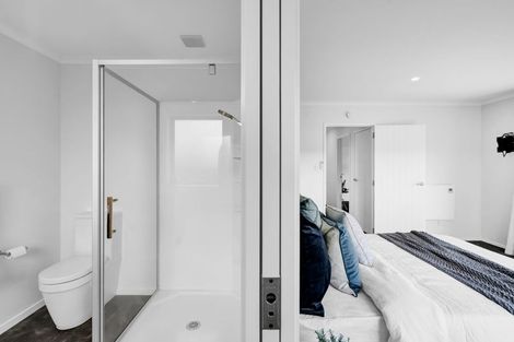 Photo of property in 13 Birdie Lane, Waiwhakaiho, New Plymouth, 4312