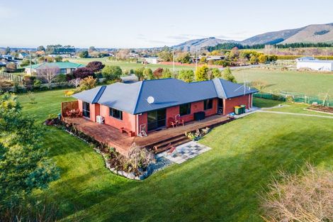 Photo of property in 11 Hunt Street, Waimate, 7978