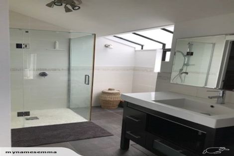 Photo of property in 91 Domain Crescent, Muriwai, Waimauku, 0881