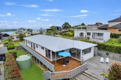 Photo of property in 86 Tiri Road, Tindalls Beach, Whangaparaoa, 0930