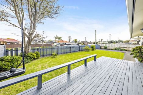 Photo of property in 2/1 Bledisloe Street, Papatoetoe, Auckland, 2104