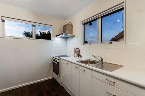 Photo of property in 3 Toporoa View, Ascot Park, Porirua, 5024