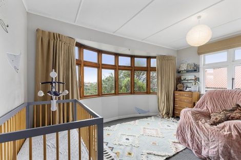 Photo of property in 8 Veronica Street, Brooklyn, Wellington, 6021