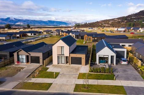 Photo of property in 18 Mount Burke Street, Wanaka, 9305