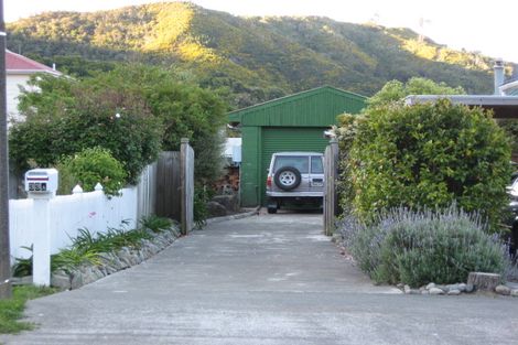 Photo of property in 33a Scotland Street, Picton, 7220