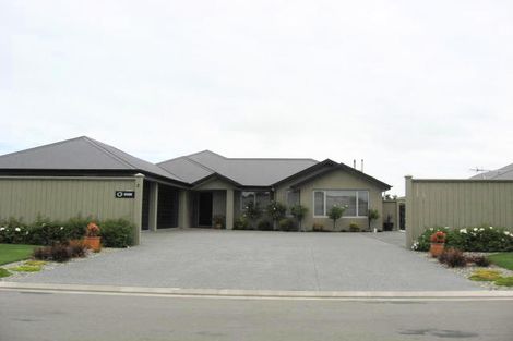 Photo of property in 7 Cairnbrae Drive, Prebbleton, 7604