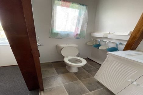 Photo of property in 33 Kurnell Drive, Botany Downs, Auckland, 2010