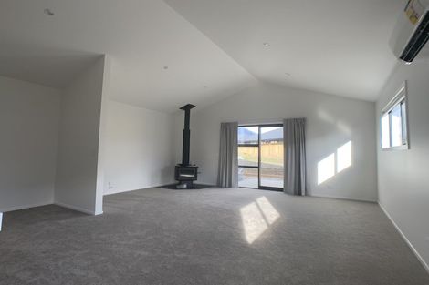 Photo of property in 13 Leicester Street, Jacks Point, 9371