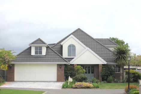 Photo of property in 5 Oaktree Lane, Bishopdale, Christchurch, 8053