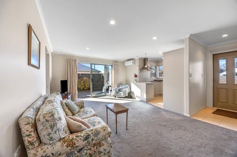 Photo of property in 1/241 Matsons Avenue, Papanui, Christchurch, 8053