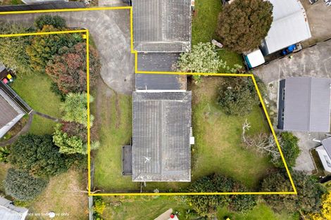 Photo of property in 2/42 Moncrieff Avenue, Clendon Park, Auckland, 2103