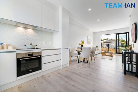 Photo of property in 11 Kayle Glen, West Harbour, Auckland, 0618